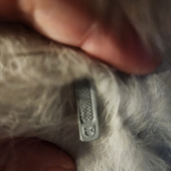 Elegant Cream Authentic Fox Fur Coat - Picture 12 of 15